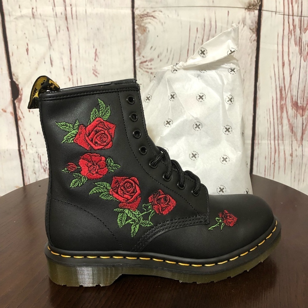 Dr. Martens 1460 Vonda Floral Embroidered Leather Lace Up Ankles Boots New Boxed